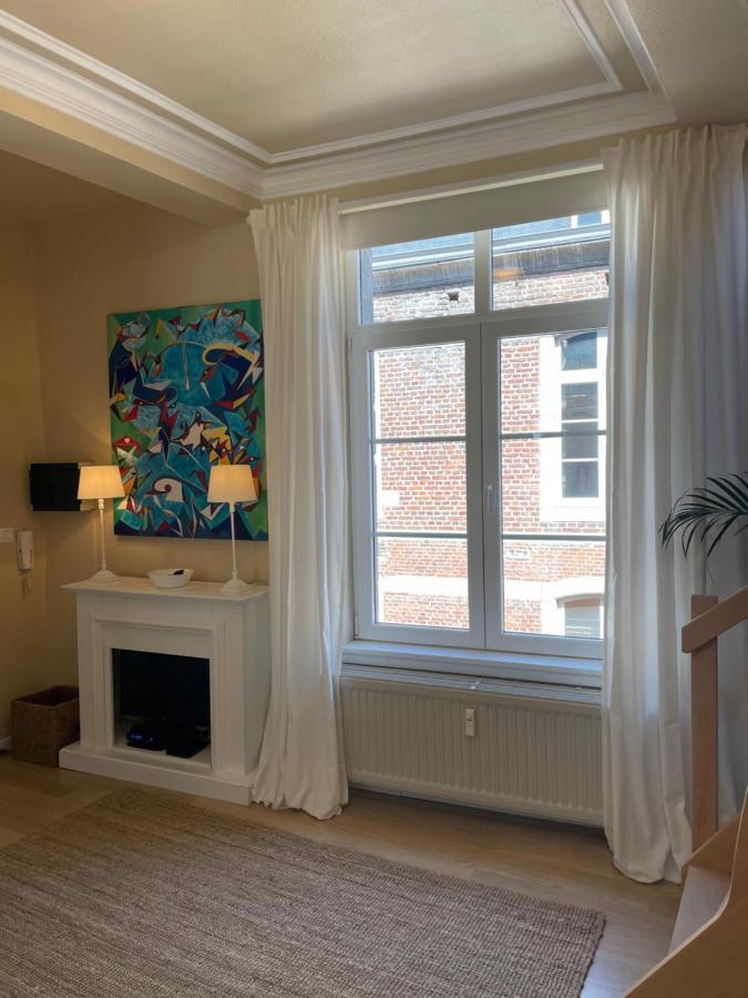 Le 25, Duplex Elegant Au Coeur Du Pietonnier Historique Appartement Namen Buitenkant foto