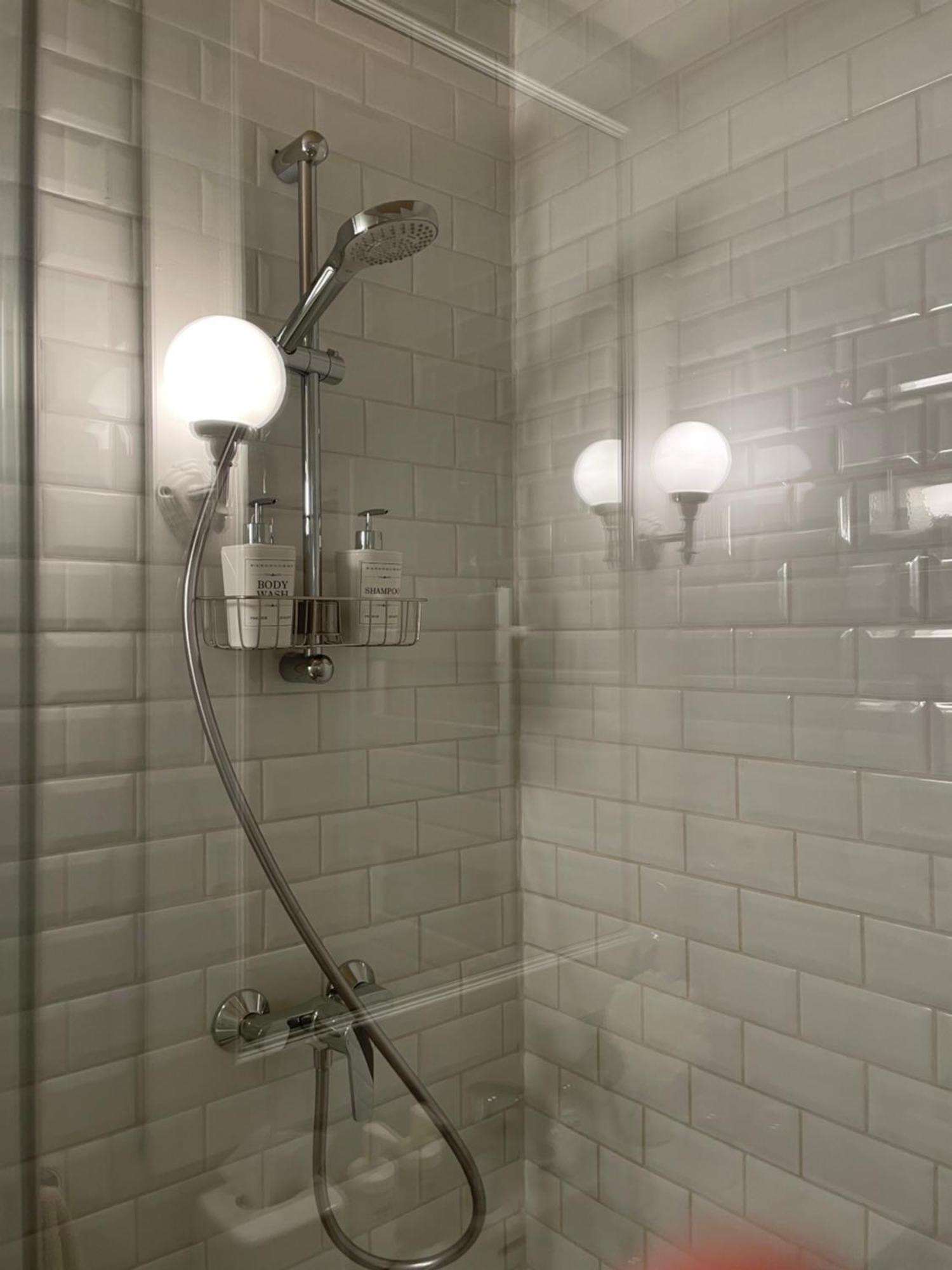 Le 25, Duplex Elegant Au Coeur Du Pietonnier Historique Appartement Namen Buitenkant foto